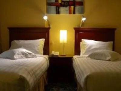 Richmond Greens Hotel Dubai 3*,
