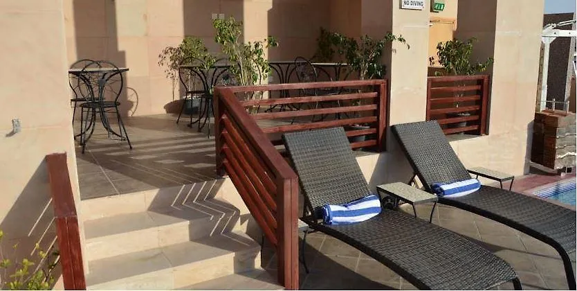 Richmond Greens Hotel Dubai