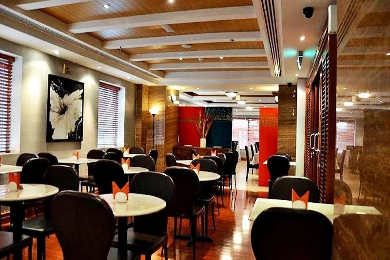 Richmond Greens Hotel Dubai